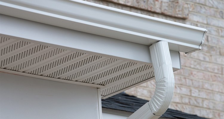 How To Protect Your Gutters From Snow and Ice Damage
