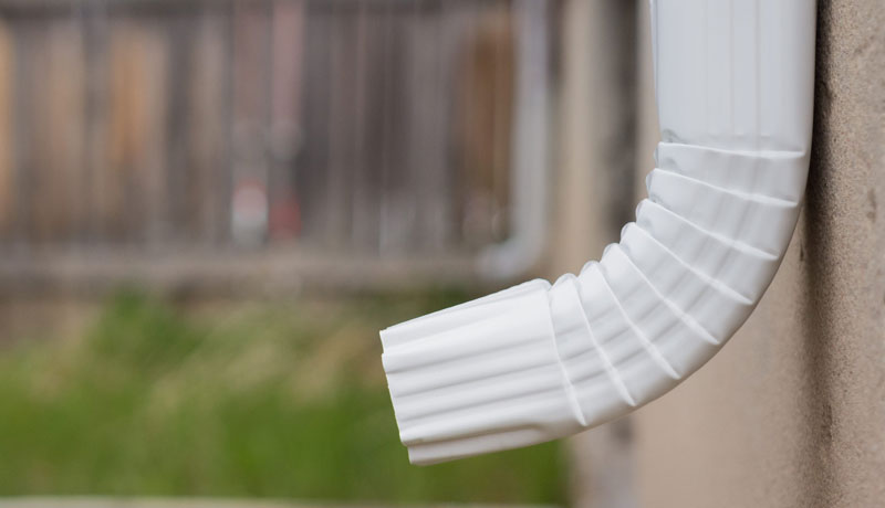 emmons-downspout-installation-experts-img01 Gutter Replacement and Repair Services