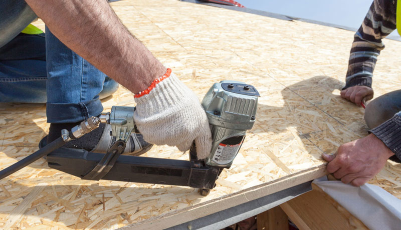 emmons-roof-decking-replacement-service-experts-img01 Expert Roof Decking Replacement Services