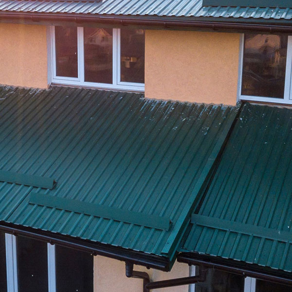 Signs you need your industrial roof replaced